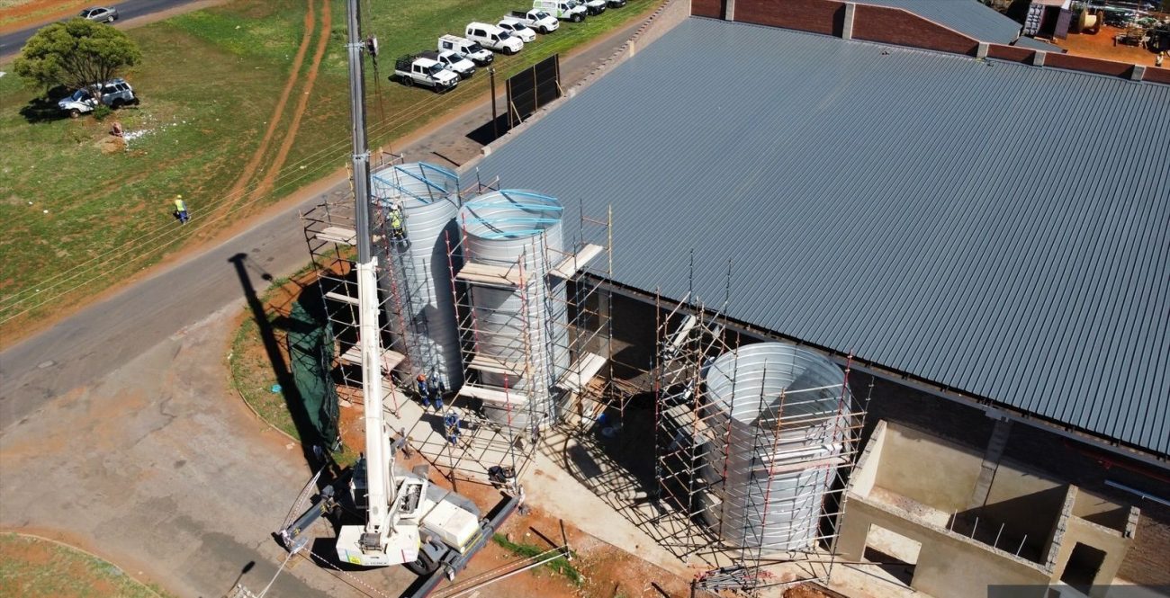 Steel tank installation from above